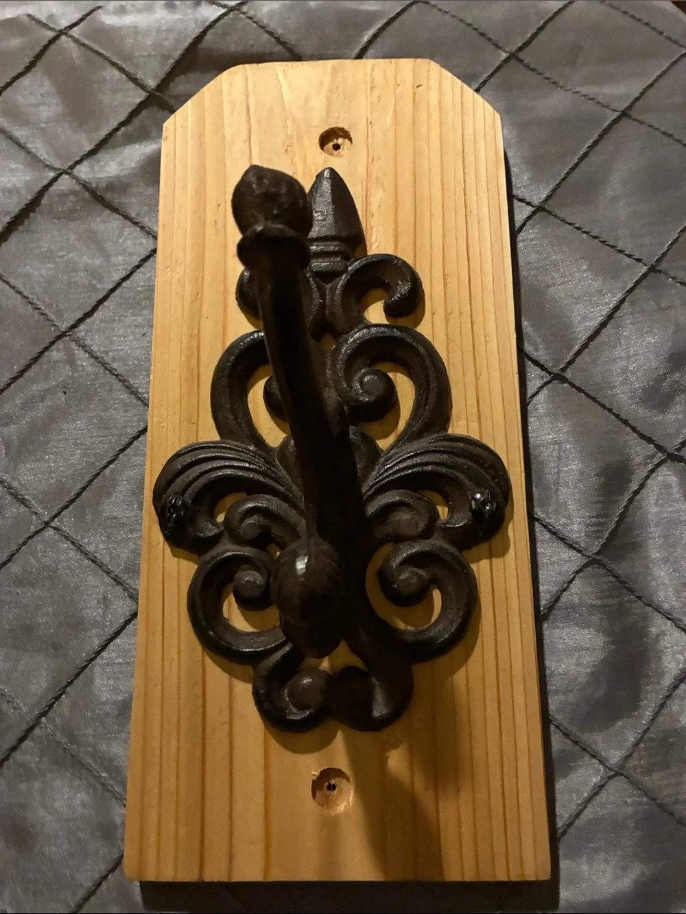 Fleur-de-Lis Wall Hook on Natural Wood - Black
